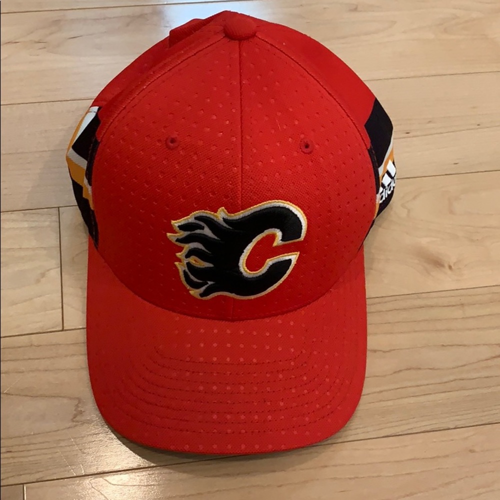 Calgary Flames NHL Team Adidas Hat S/M